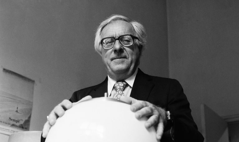 Retrato do escritor Ray Bradbury