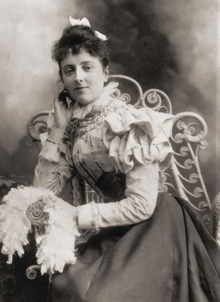 Retrato de Lucy Maud Montgomery en 1891