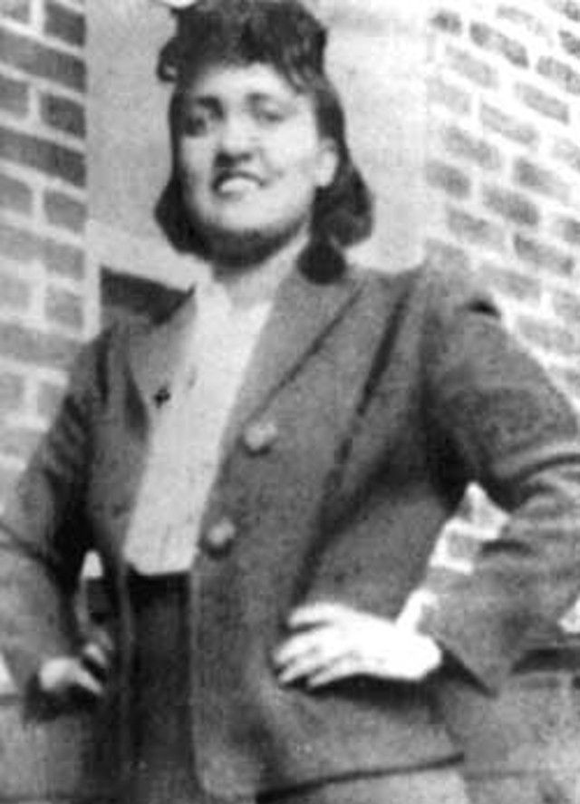 Henrietta Brakuje