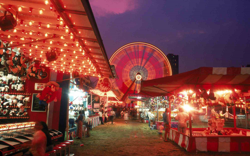 Parque de diversões à noite, Coney Island, NY