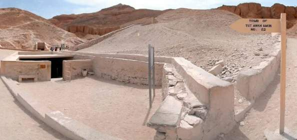   L'ingresso di Tutankhamon's tomb 