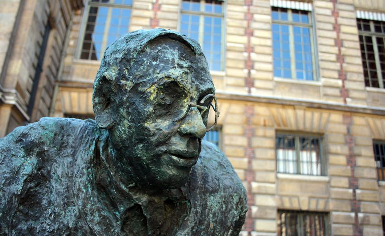 Twarz Sartre