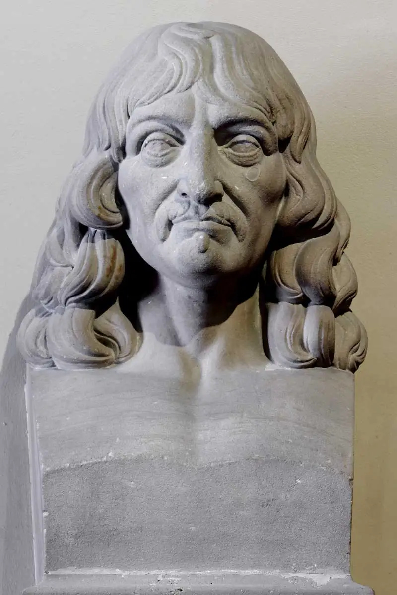   bust descartes