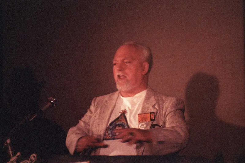   robert antón wilson