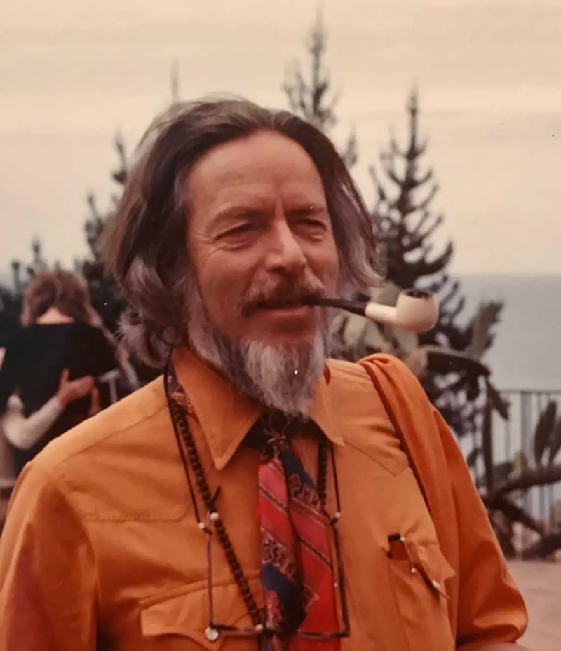   barva alan wattů