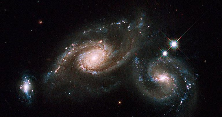 hs-2009-14-a-large_web_galaxy_triplet.jpg