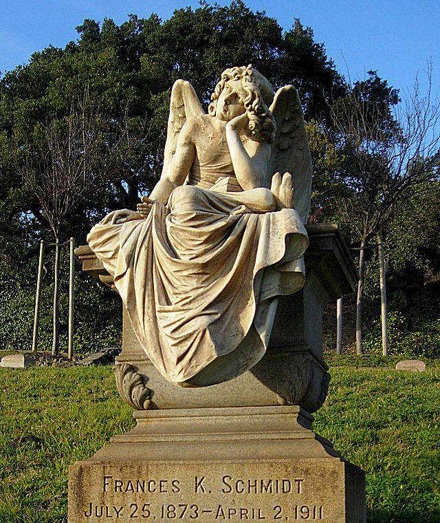 Pierre monumentale
