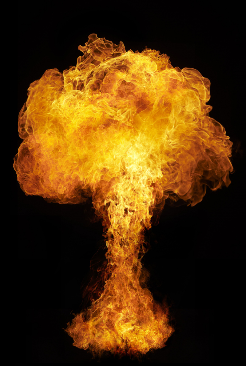 fiamme di fuoco su sfondo nero