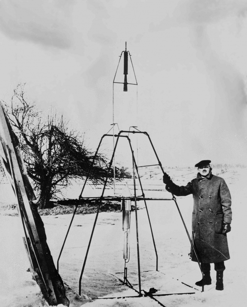 Dr. Robert H. Goddard og hans raketter