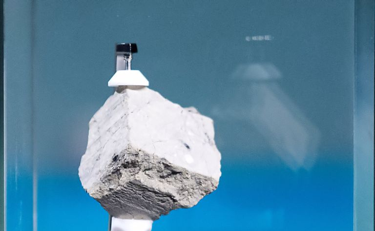 Um meteorito do planeta Marte no Lyndon B. Johnson Space Center