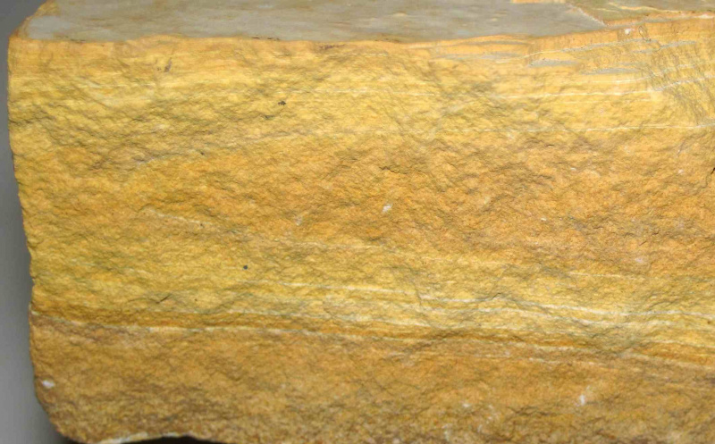 Grande roccia tufacea a caduta di cenere.