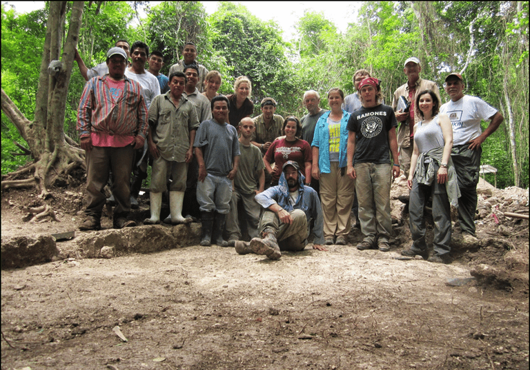 Equipe de campo de 2011 em Blue Creek