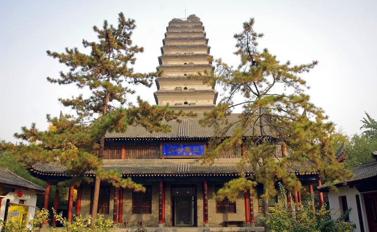 Small Wild Goose Pagoda, som ligger i Xian, Kina, ble bygget i år 707 e.Kr. under Tang-dynastiet