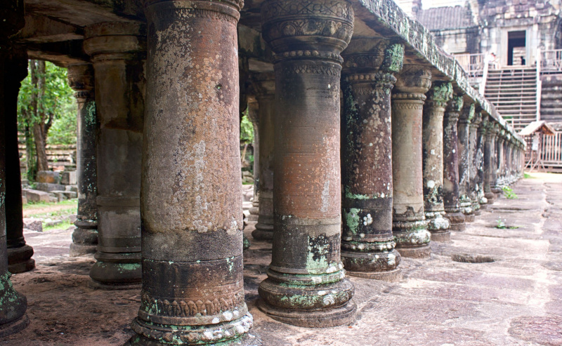 Chaussée du Baphuon Angkor