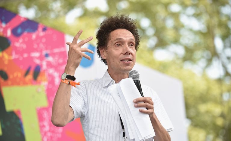 Malcolm Gladwell spricht beim OZY FEST