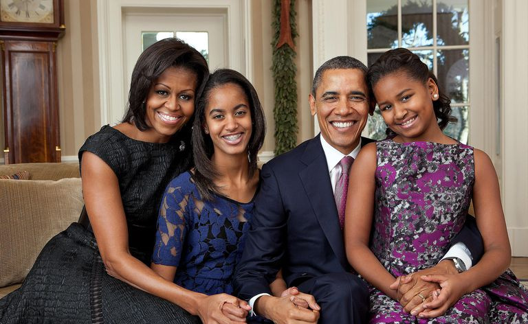 Michelle Obama, Malia Obama, Presidente Barack Obama, retrato da família Sasha Obama no Salão Oval