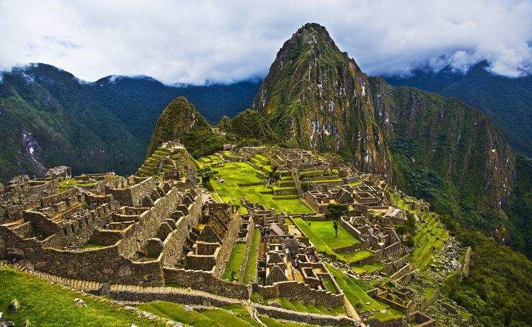 Machu Pichu-ruiner på en overskyet dag.