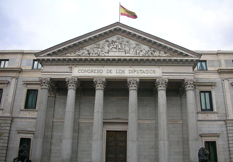 Casa del Parlamento en España
