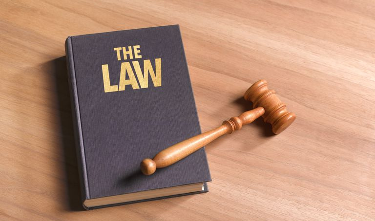 LOVBOK MED GAVEL