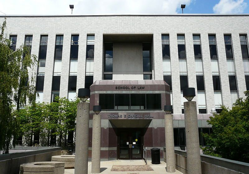 Szkoła Prawa Uniwersytetu Północno-Wschodniego