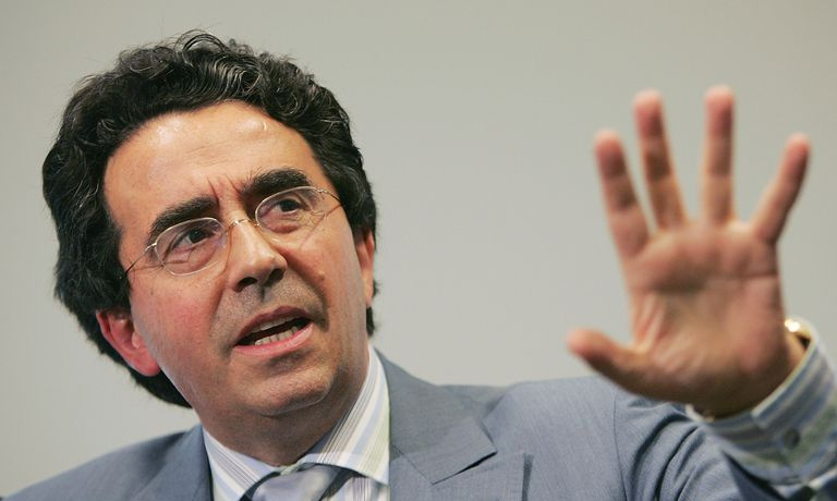 I 2005 diskuterte arkitekten Santiago Calatrava sitt design for WTC Transportation Hub i NYC