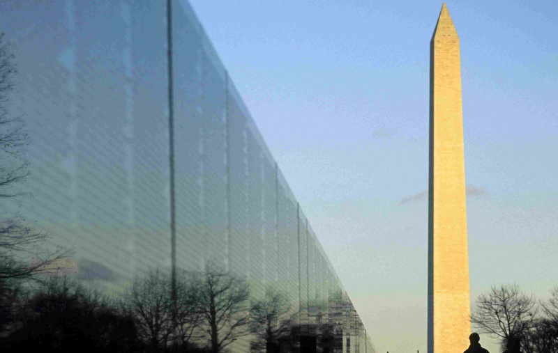 Monumento a los Veteranos de Vietnam y Monumento a Washington