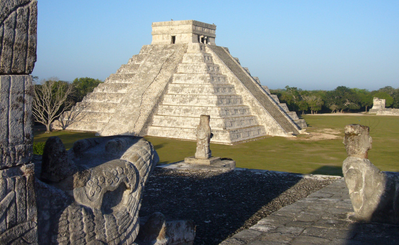 A Pirâmide Kukulkan em Chichen-Itza, conhecida como El Castillo (o castelo)
