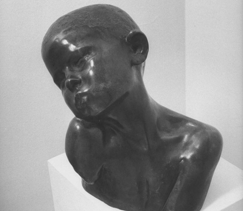 Escultura do menino Constantin Brancusi
