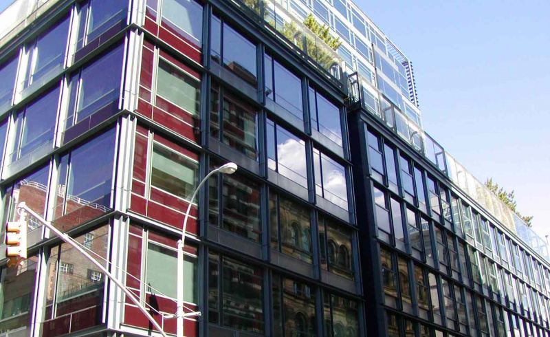 Bygård med industrielt utseende på 40 Mercert St. i NYC